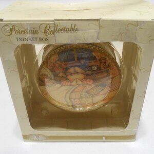 VTG CLASSIC TREASURES SUZANNE CRUISE PORCELAIN TRINKET BOX THE LORD IS MY SHEPHE